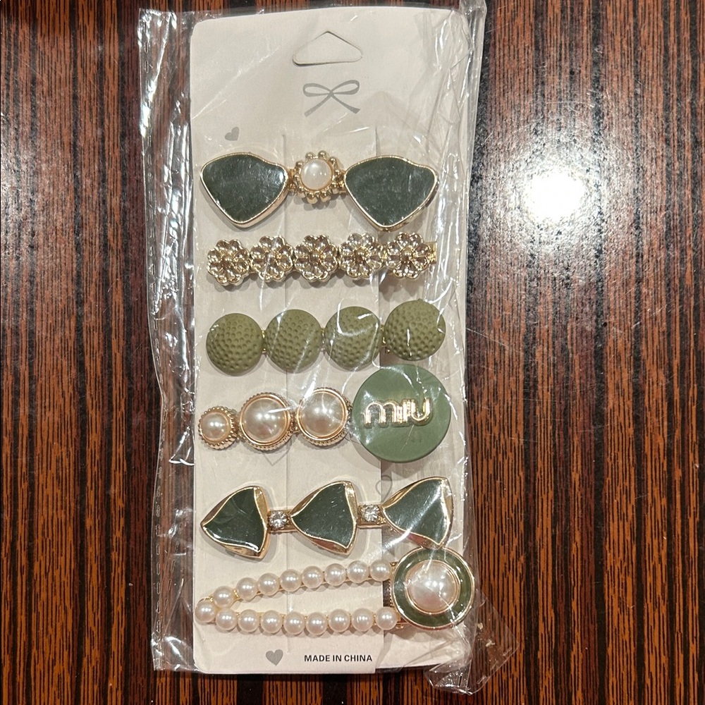 Green and Gold Hair Clip Set